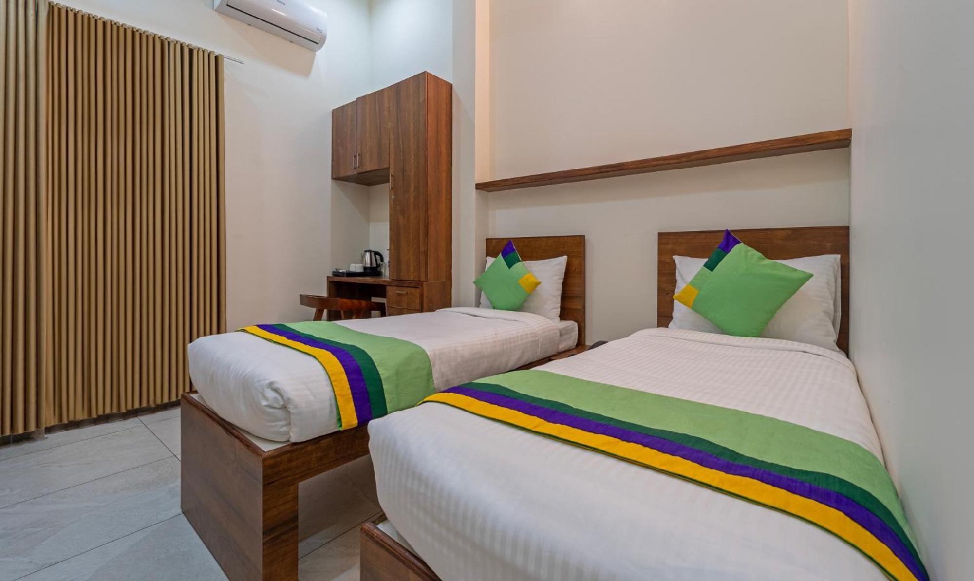 Itsy Hotels Avani Stays, Vyttila, Kochi ภายนอก รูปภาพ
